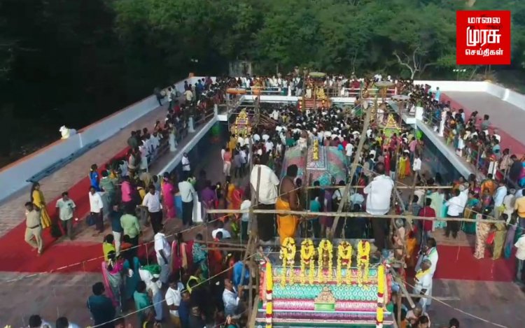 தமிழகத்தில் ஆங்காங்கே நடைபெற்ற கும்பாபிஷேக விழா...பக்தர்கள் மீது தெளிக்கப்பட்ட புனித நீர்!